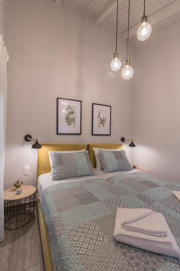 Casa Leone, Cosy Apartment Overlooking The Square Spilion Exterior photo